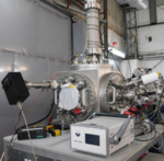 Komora za ozračivanje fuzijskih materijala pomoću dva ionska snopa (DiFU)